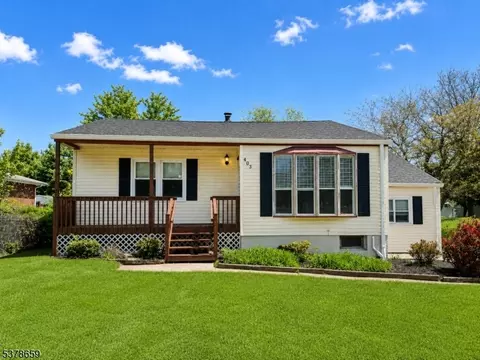 403 Girard Ave, Somerset, NJ 08873