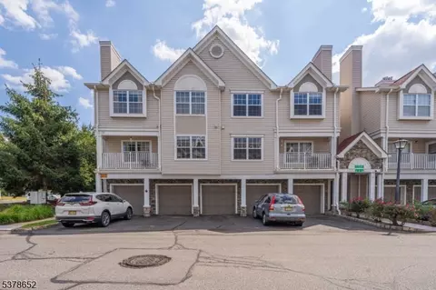5 Prestwick Way, Edison, NJ 08820
