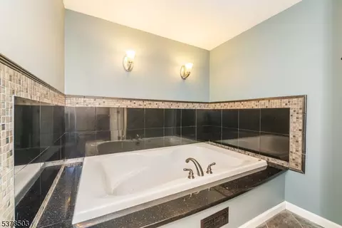 115 Webster Dr, Wayne, NJ 07470 photo 25
