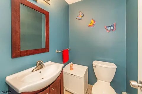 115 Webster Dr, Wayne, NJ 07470 photo 17