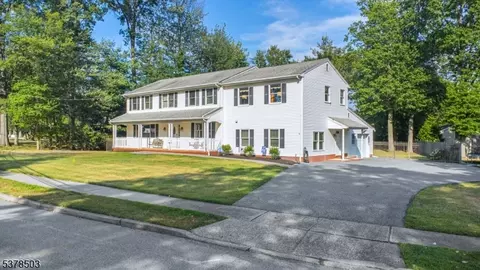 115 Webster Dr, Wayne, NJ 07470 photo 3