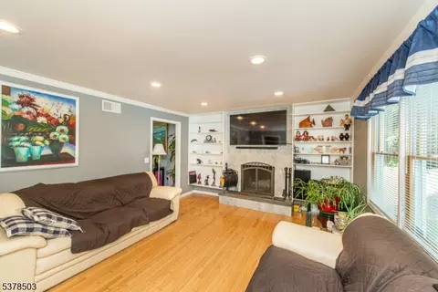 115 Webster Dr, Wayne, NJ 07470 photo 8