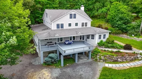 161 Otterhole Rd, West Milford, NJ 07480