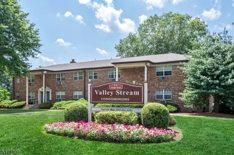 19 Savage Rd #5E, Denville, NJ 07834