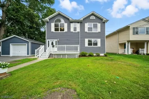 28 Liberty Ct, Parsippany, NJ 07054
