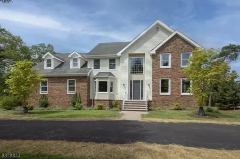 26 Pottersville Rd # A, Peapack And Gladstone, NJ 07934