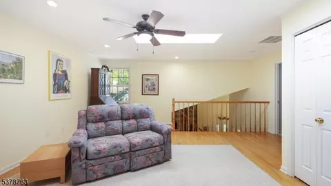 11 Lockhaven Ct, Bedminster, NJ 07921 photo 23