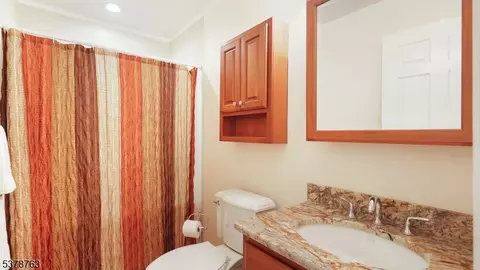 11 Lockhaven Ct, Bedminster, NJ 07921 photo 25