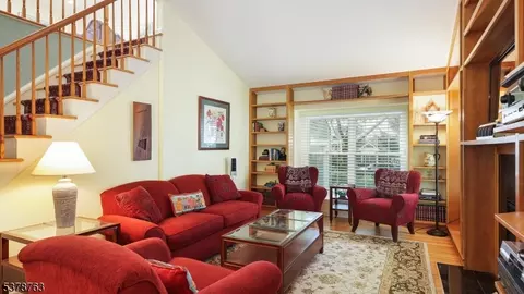 11 Lockhaven Ct, Bedminster, NJ 07921 photo 6