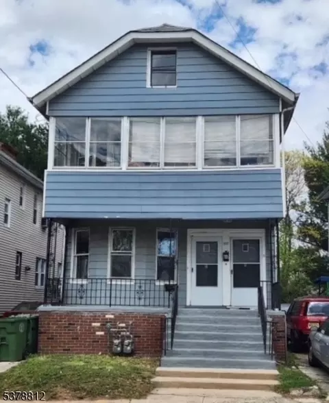 395 E 9th Ave, Roselle, NJ 07203