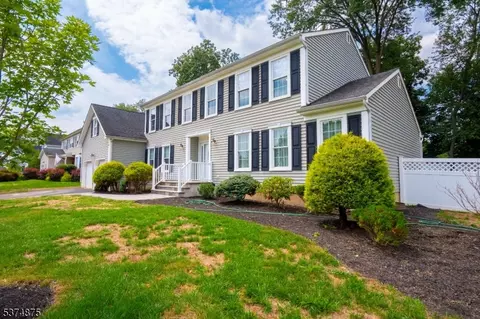 71 Buckland Dr, Hillsborough, NJ 08844