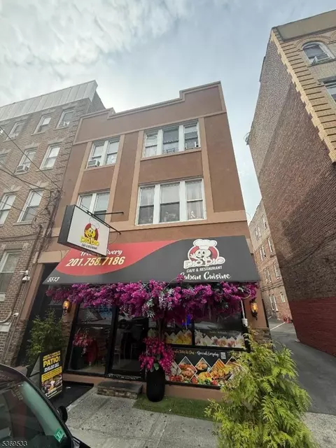 5513 Hudson Ave, West New York, NJ 07093