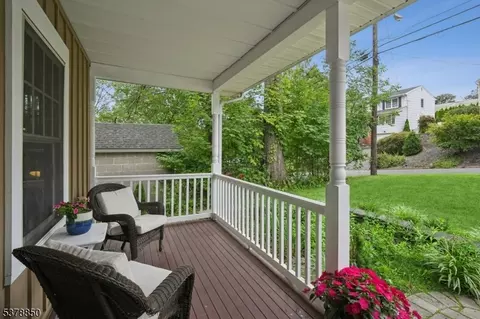 7 Clark St, Summit, NJ 07901 photo 2