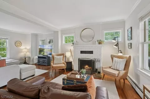 7 Clark St, Summit, NJ 07901 photo 3