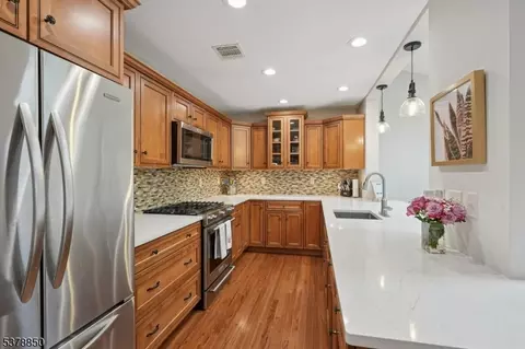 7 Clark St, Summit, NJ 07901 photo 9