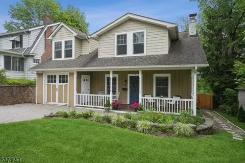 7 Clark St, Summit, NJ 07901