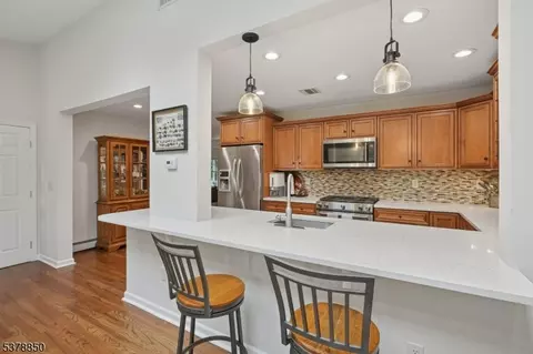 7 Clark St, Summit, NJ 07901 photo 10
