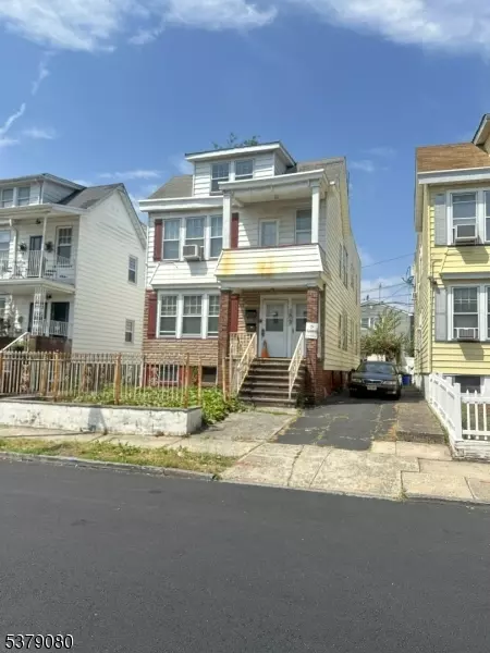 51 Brookwood St, East Orange, NJ 07018