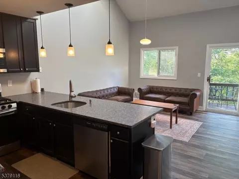 6 Steamboat Dr #10, Vernon, NJ 07462