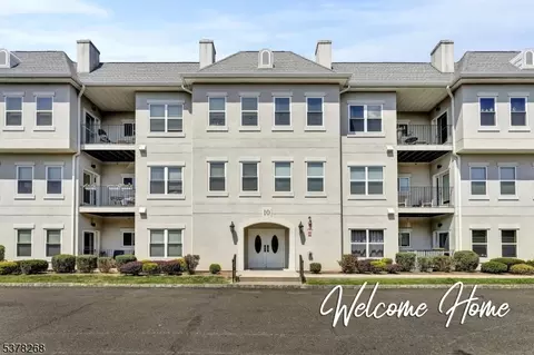 1017 Brittany Dr #1017, Wayne, NJ 07470