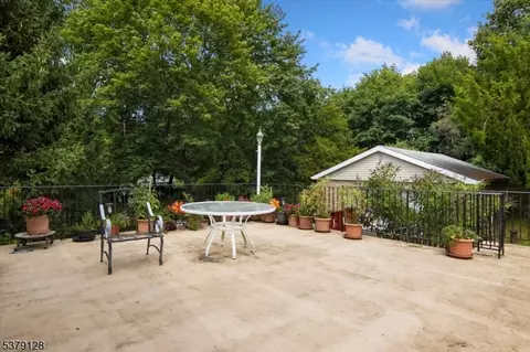 58 Hardwick Ln, Wayne, NJ 07470 photo 11