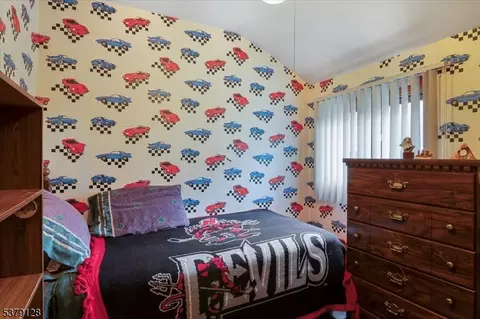 58 Hardwick Ln, Wayne, NJ 07470 photo 9