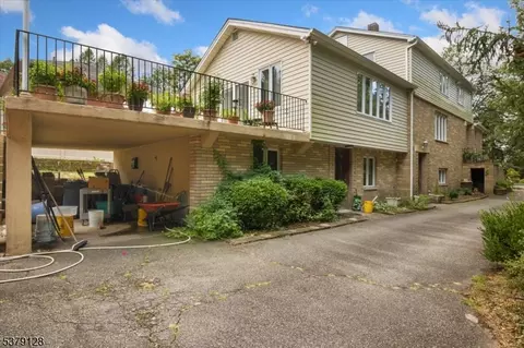 58 Hardwick Ln, Wayne, NJ 07470 photo 14