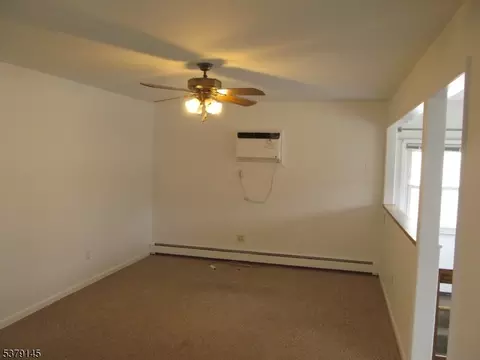 124 Tulsa Trl, Hopatcong, NJ 07843