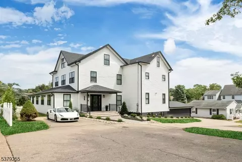 648 Black Oak Ridge Rd, Wayne, NJ 07470