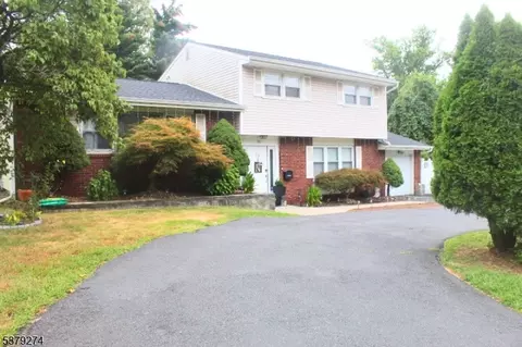98 Ryders Ln, East Brunswick, NJ 08816