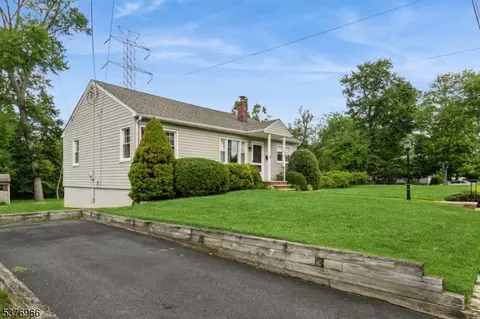 600 Mountain View Ter, Middlesex, NJ 08846 photo 38