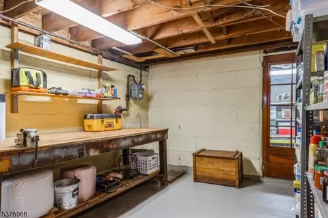 600 Mountain View Ter, Middlesex, NJ 08846 photo 33