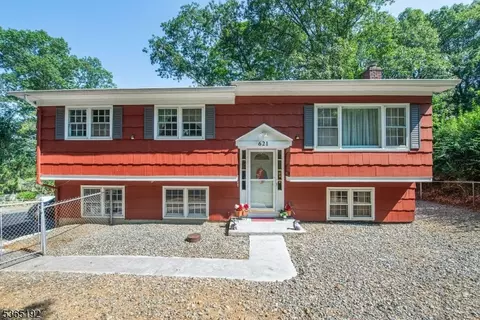 621 Succasunna Rd, Landing, NJ 07850