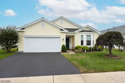 103 Minuteman Cir, Allentown, NJ 08501