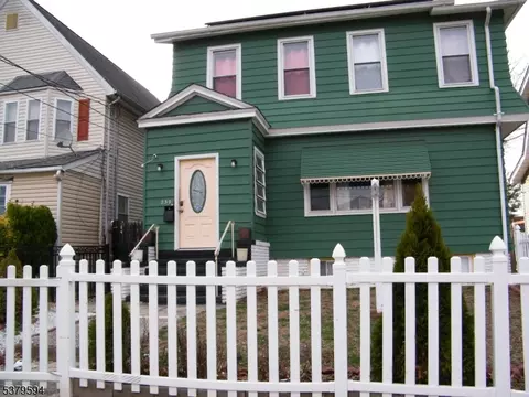 239 Nesbit Ter, Irvington, NJ 07111