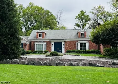 4 Breezeknoll Dr, Westfield, NJ 07090