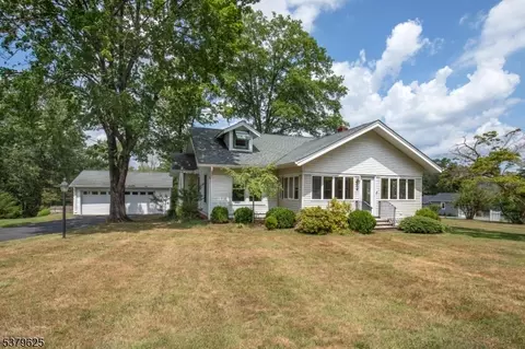 30 Pottersville Rd, Gladstone, NJ 07934