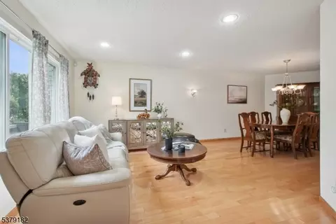 3211 Park Pl, Springfield, NJ 07081 photo 5