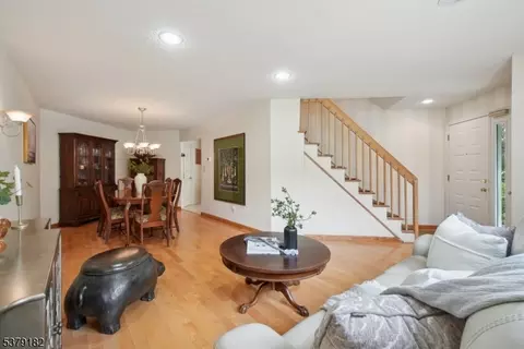 3211 Park Pl, Springfield, NJ 07081 photo 4