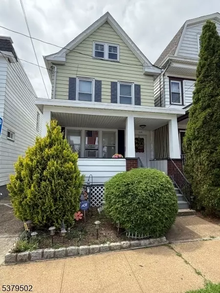 359 Neville St, Perth Amboy, NJ 08861