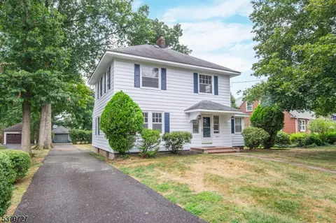 50 Franklin Pl, Morris Plains, NJ 07950