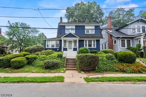 76-78 Woodside Rd, Maplewood, NJ 07040