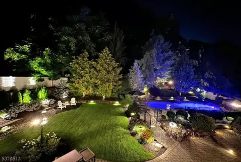 14 Stratton Dr, Wayne, NJ 07470 photo 3
