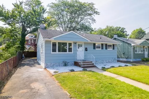 633 Harrell Ave, Woodbridge, NJ 07095
