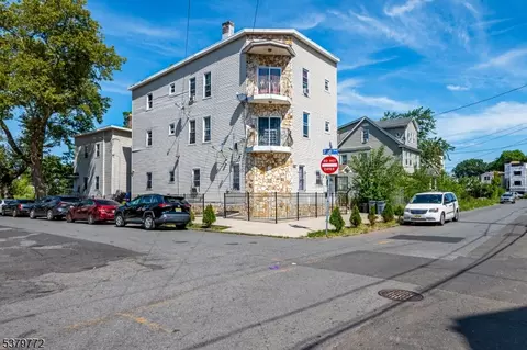 369 21st St, Irvington, NJ 07111