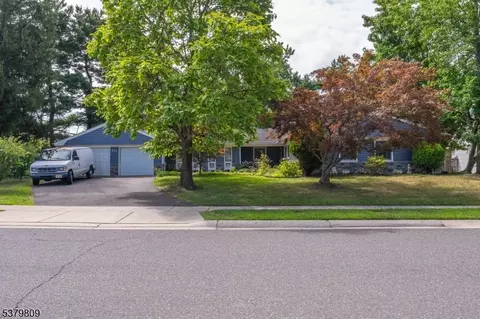 70 Northland Ln, Matawan, NJ 07747