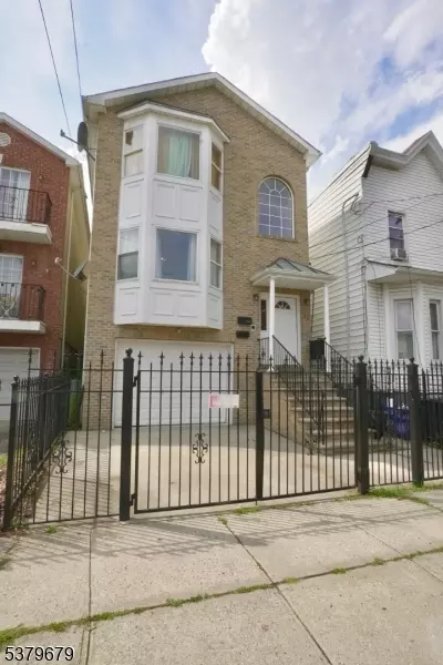 22 Wakeman Ave, Newark, NJ 07104