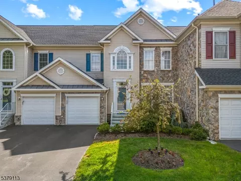 80 Rolling Views Dr, Woodland Park, NJ 07424