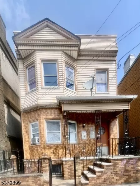 168 Christie St #2, Newark, NJ 07105