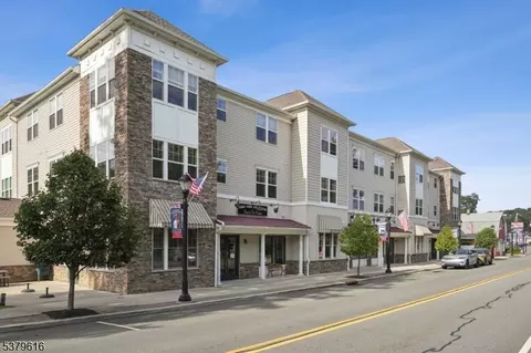 5 W River Styx Rdu-204 #204, Hopatcong, NJ 07843